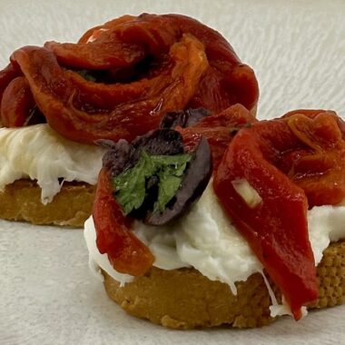 Bruschetta with rosted peppers