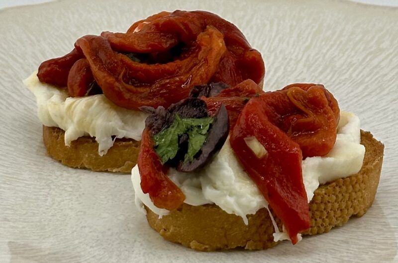 Bell Peppers Bruschetta with Creamy Burrata