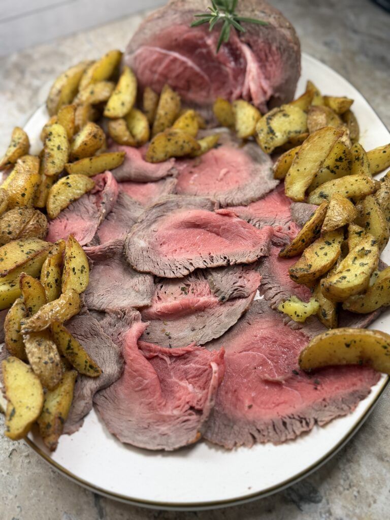 Roast Beef With Vegetables Sauce