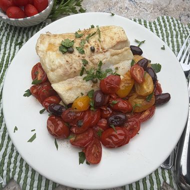 Seared One-Pan Halibut with Cherry Tomatoes, Capers & Kalamata Olives